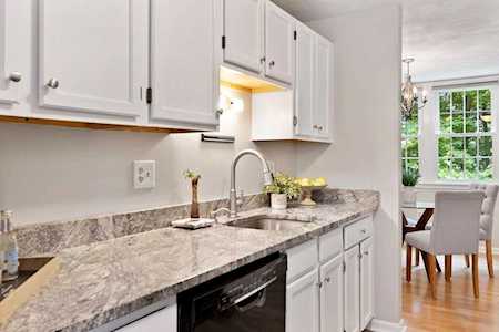 28 Patrick Rd #28 Tewksbury, MA 01876