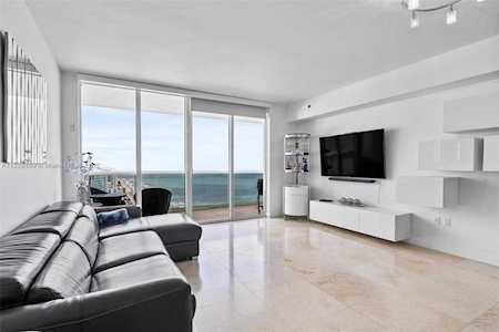 1830 S Ocean Dr #5012 Hallandale Beach, FL 33009