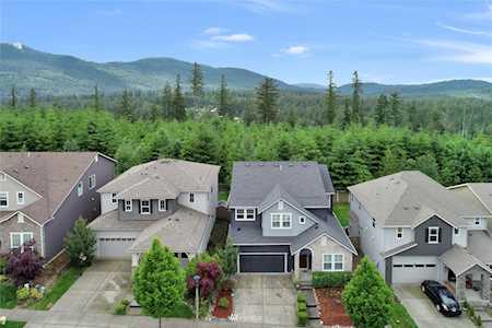 8927 Satterlee Ave SE Snoqualmie, WA 98065