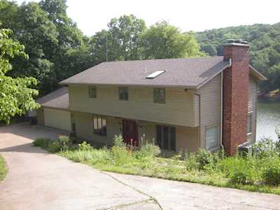 7300 E South Shore DR Hartsburg, MO 65039