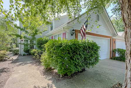 1073 Watson Ct Lexington, KY 40511