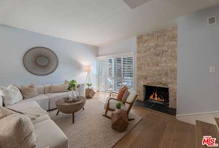 28 Village Pkwy Santa Monica, CA 90405