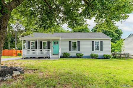 8925 Deerwater Rd North Chesterfield, VA 23237