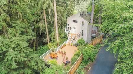 19615 44th Place NE Lake Forest Park, WA 98155