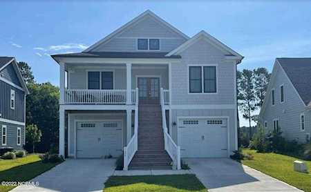 129 Spicer Lake Drive Holly Ridge, NC 28445