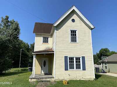 3139 NE Whitney Place Knoxville, TN 37917