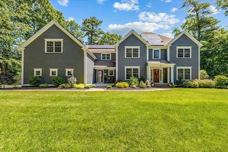 40 Rigdale Dr Kingston, MA 02364