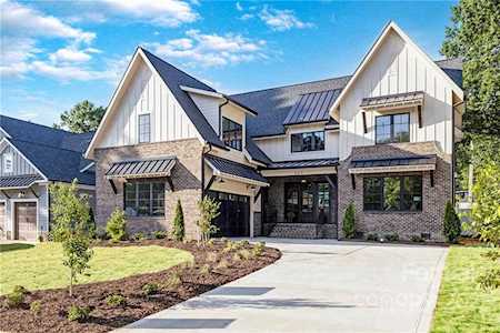 323 Dover Ave Charlotte, NC 28209