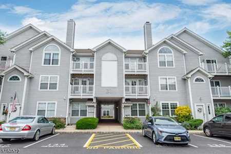 56 Springbrook Rd Montville Twp., NJ 07045