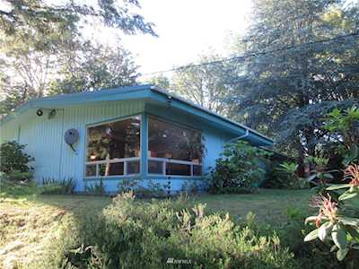 18201 124th Ave SE Renton, WA 98058