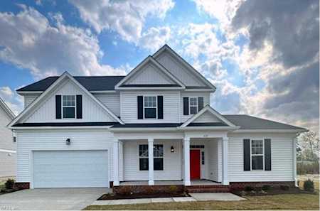 625 Hayes Dr Chesapeake, VA 23320