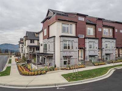 907 8th Ave NE Issaquah, WA 98029