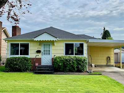 2762 Maple St Longview, WA 98632