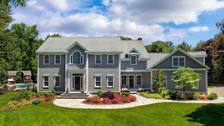 11 Wyndemere Drive Southborough, MA 01772