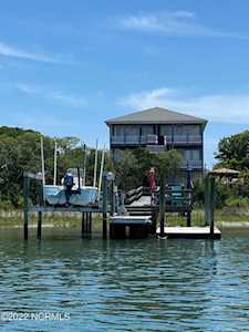 514 N Anderson Boulevard Topsail Beach, NC 28445
