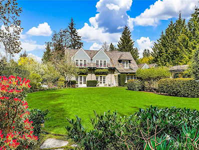 8106 Overlake Dr W Medina, WA 98039