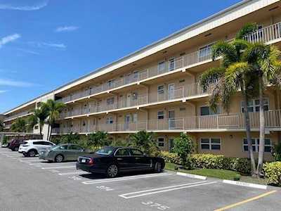 2600 NE 1st Ln #309 Boynton Beach, FL 33435