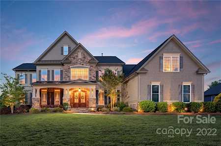 4040 Flowering Peach Rd Marvin, NC 28173