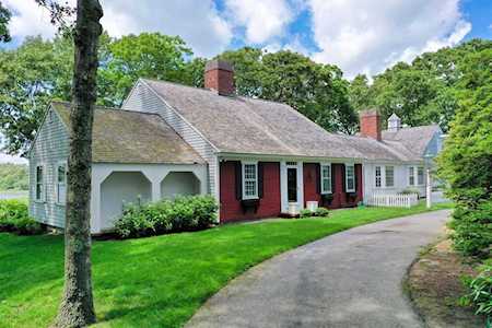 290 North Bay Road Barnstable, MA 02655