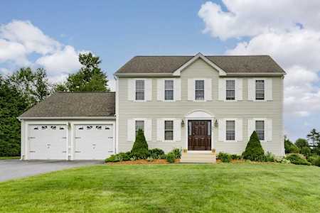 22 Vista Circle Rutland, MA 01543