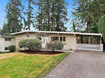 14243 SE 14th St Bellevue, WA 98007