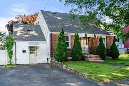 178 Wollaston Ave Arlington, MA 02476
