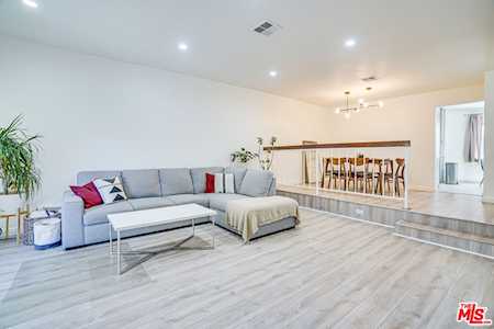 18342 Malden St Northridge, CA 91325