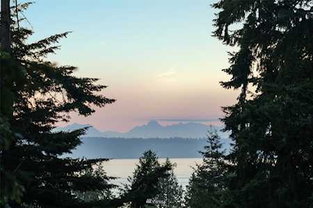 18540 4th Ave NE Suquamish, WA 98392