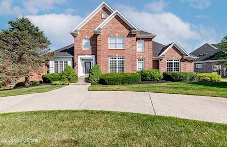3206 Crestbrook Ct Prospect, KY 40059