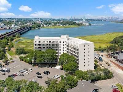 133 Commander Shea Blvd #217 Quincy, MA 02171