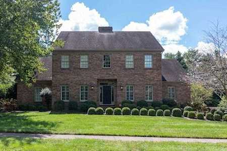 1332 Strawberry Ln Lexington, KY 40502