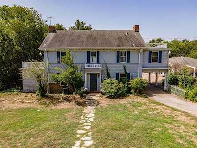 5120 Barnett Street Fort Worth, TX 76112