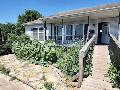 43 Sydney Ln Asheville, NC 28806