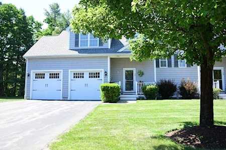 40 Lynnes Way #40 Tewksbury, MA 01876
