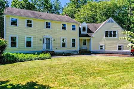 30 Cedar Hill Dr Acushnet, MA 02743