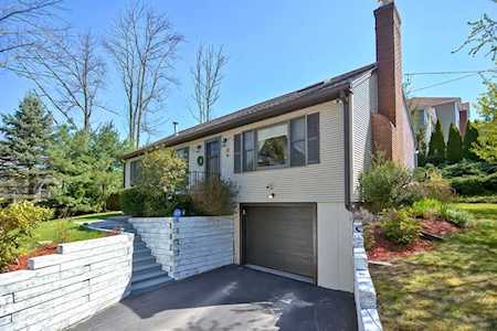 50 Firglade St Worcester, MA 01602