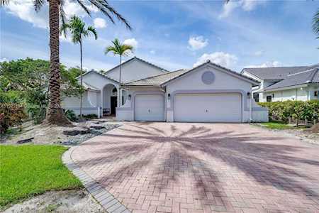 9941 N Abiaca Cir Davie, FL 33328