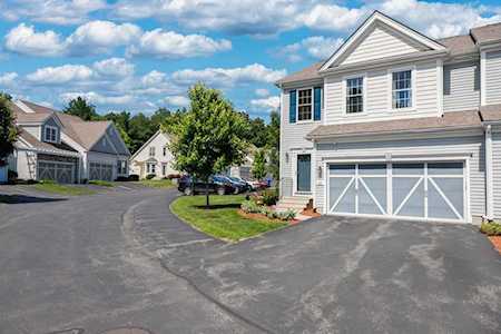 42 Kendall Ct #42 Bedford, MA 01730