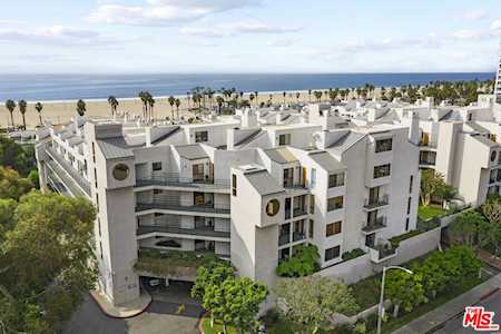 2960 Neilson Way Santa Monica, CA 90405