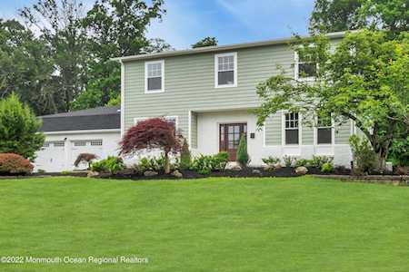 31 Portage Dr Freehold, NJ 07728