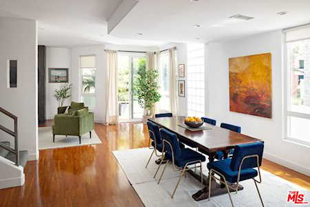 1133 N Formosa Ave West Hollywood, CA 90046