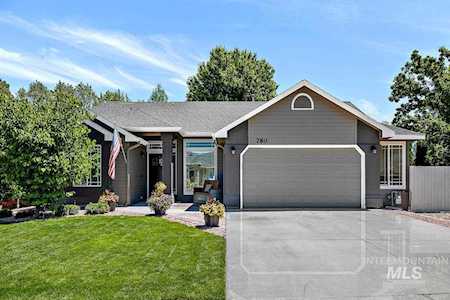 780 Blue Grass Way Middleton, ID 83644