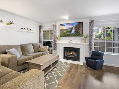 14057 NE 181st St #E104 Woodinville, WA 98072