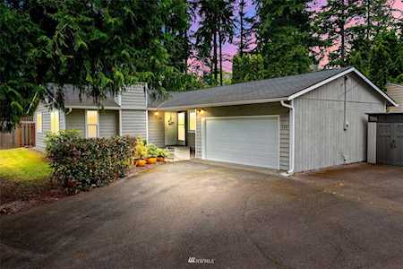 132 NE 157th St Shoreline, WA 98155