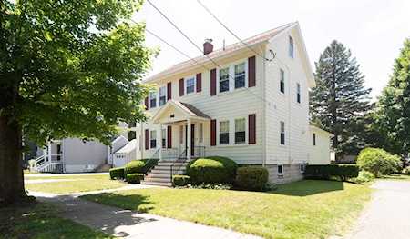 33 Perkins St Stoneham, MA 02180