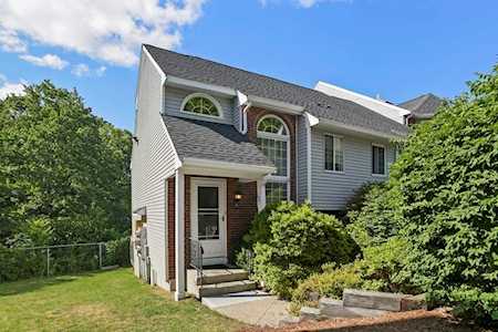 206 Tall Oaks Dr #A Weymouth, MA 02190
