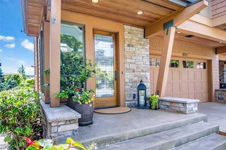 1013 N 42nd Place Renton, WA 98056