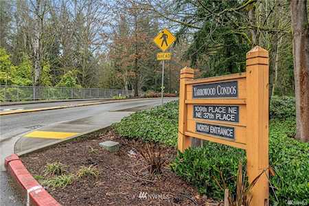 3518 109th Place NE #104 Bellevue, WA 98004