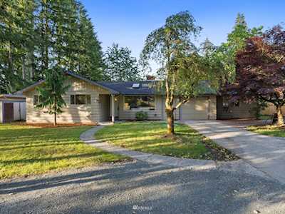 19707 SE Wax Rd Maple Valley, WA 98038