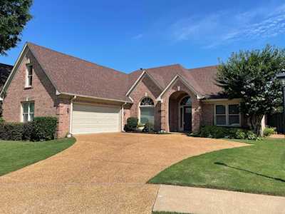 137 N Mccall Cv Collierville, TN 38017
